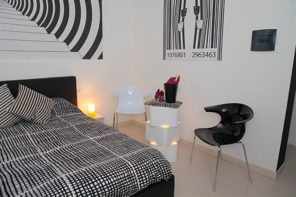Chroma Italy - Ena Guest House Eksteriør bilde